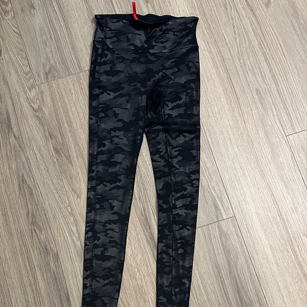 SPANX Black Camouflage Leggings